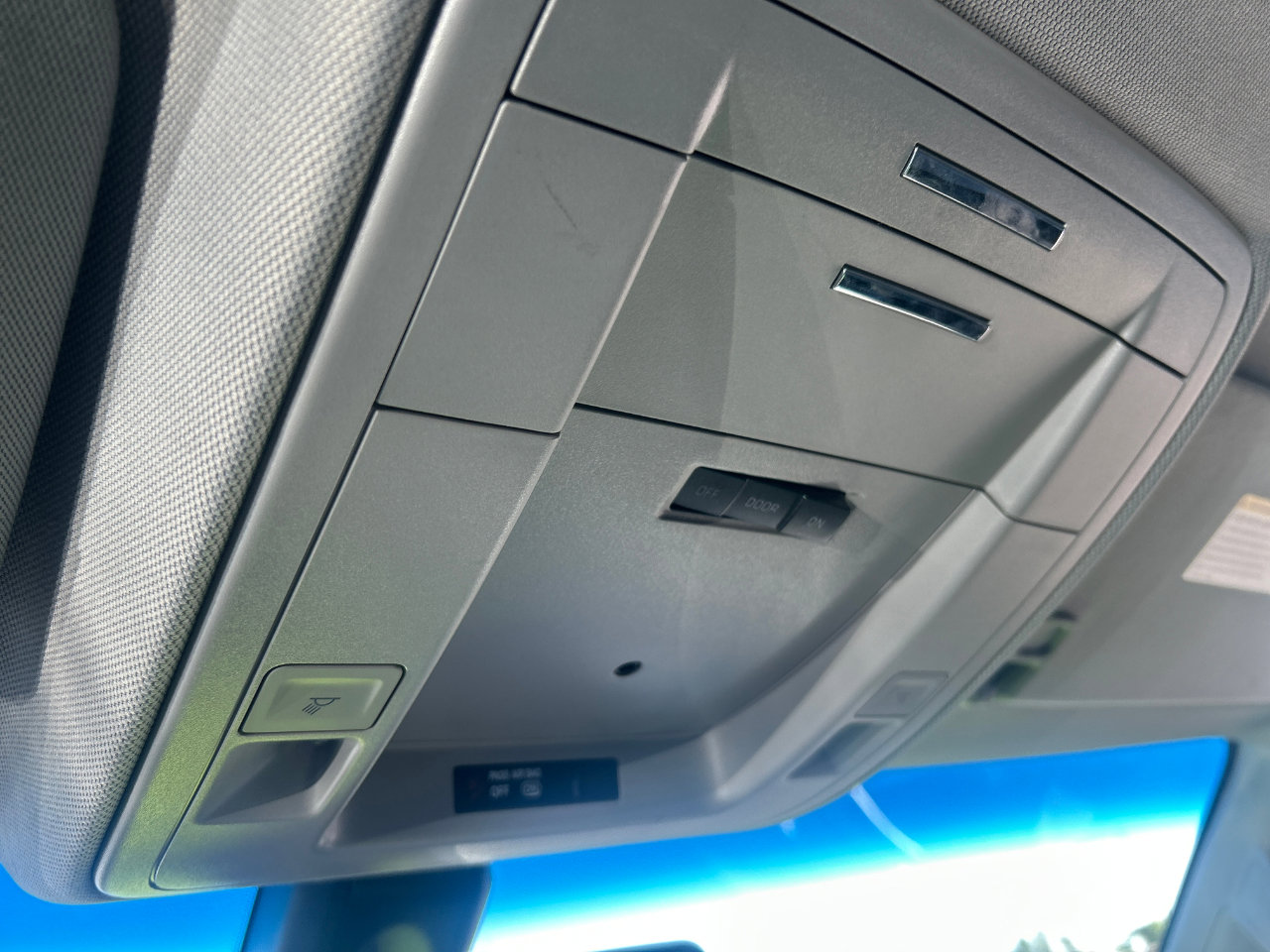 Used 2018 Chevrolet Tahoe LS image 12