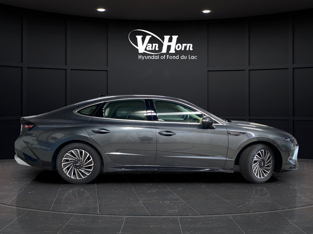 New 2026 Hyundai Sonata Limited FWD image 8