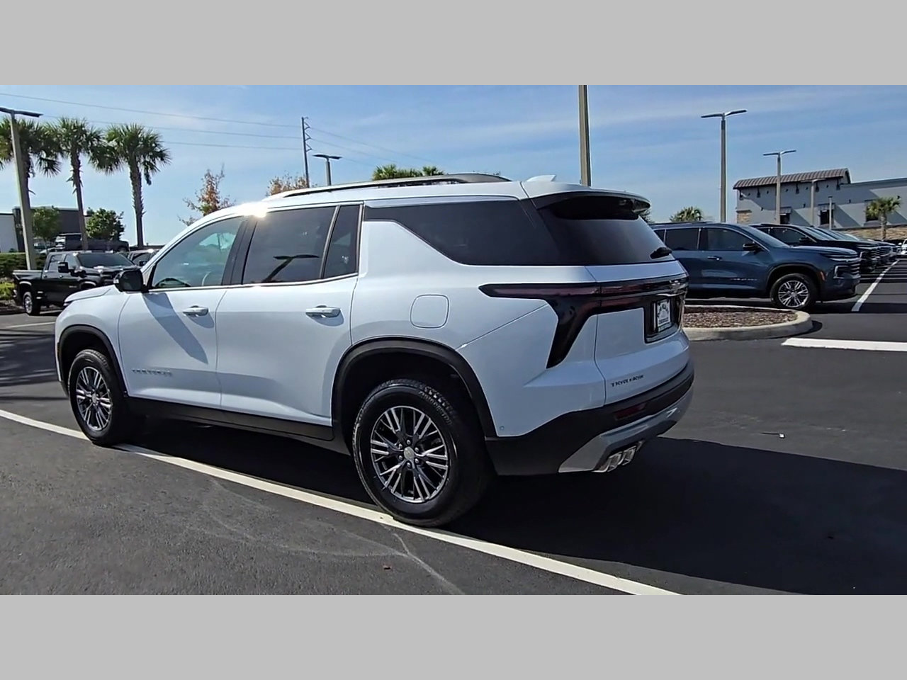 New 2026 Chevrolet Traverse LT w/ Enhanced Driving Package FWD image 20