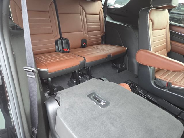 Used 2024 GMC Yukon Denali Ultimate AWD/4WD image 27