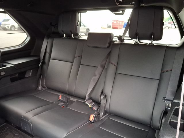 Used 2024 Toyota Sequoia TRD Pro AWD/4WD image 9