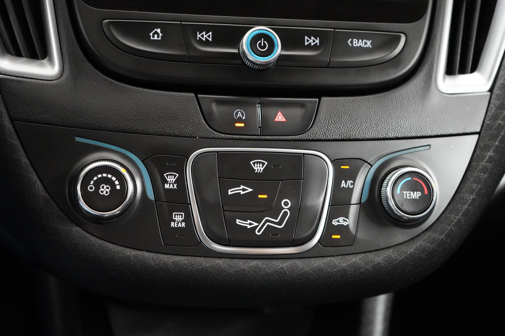 Used 2025 Chevrolet Malibu RS FWD image 25