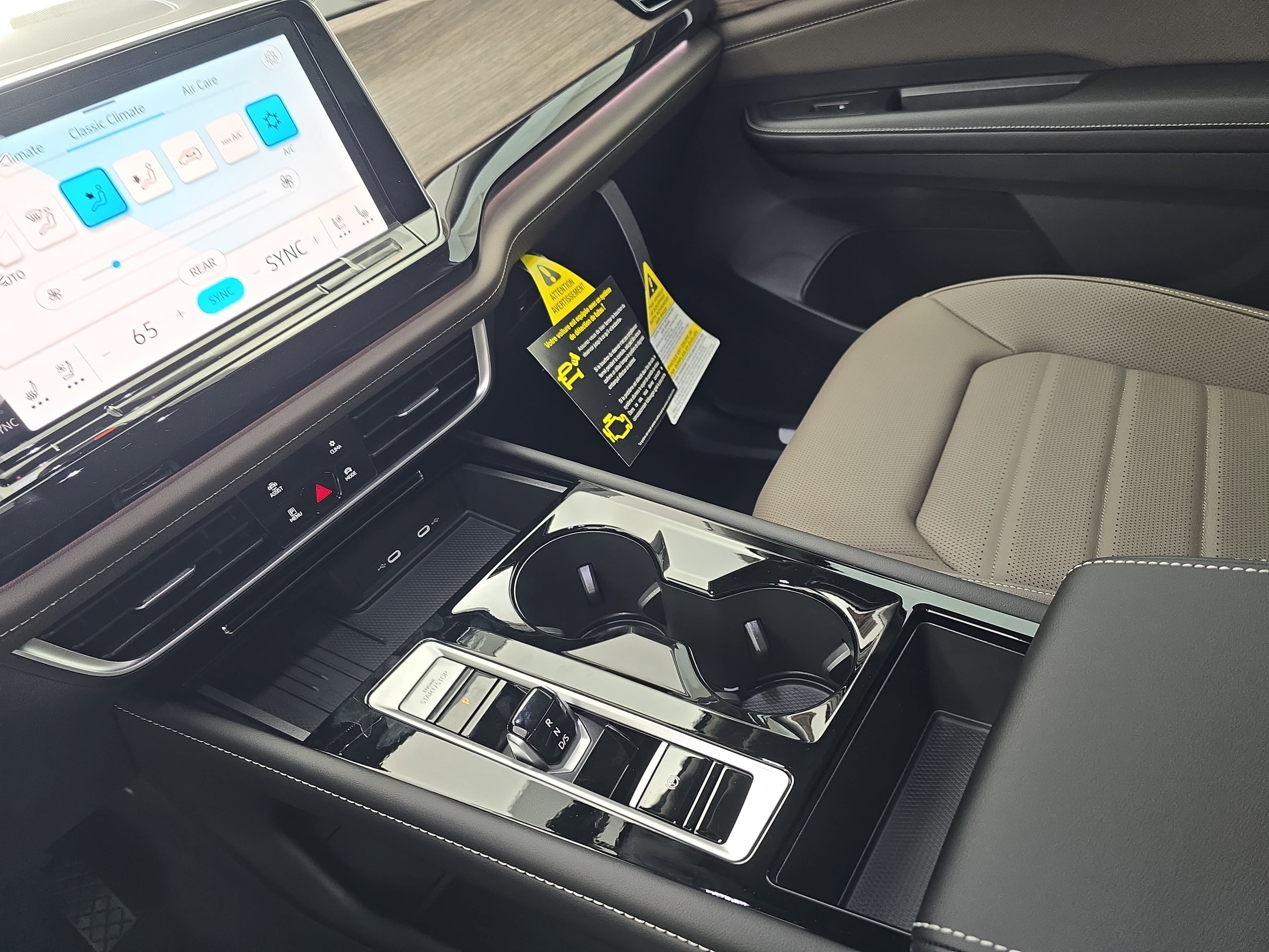New 2026 Volkswagen Atlas SEL AWD/4WD image 25