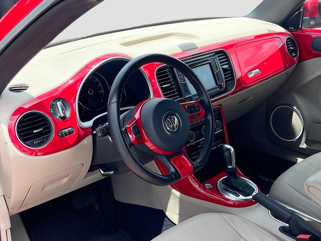 Used 2019 Volkswagen Beetle 2.0T SE FWD image 9