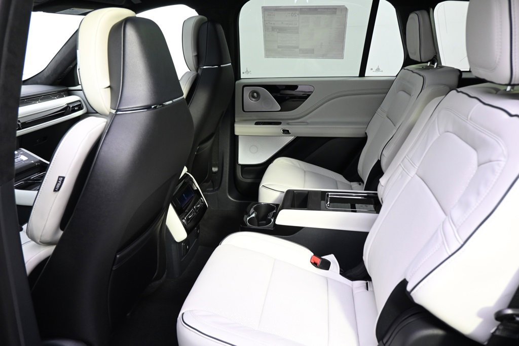 New 2026 Lincoln Aviator Black Label image 21