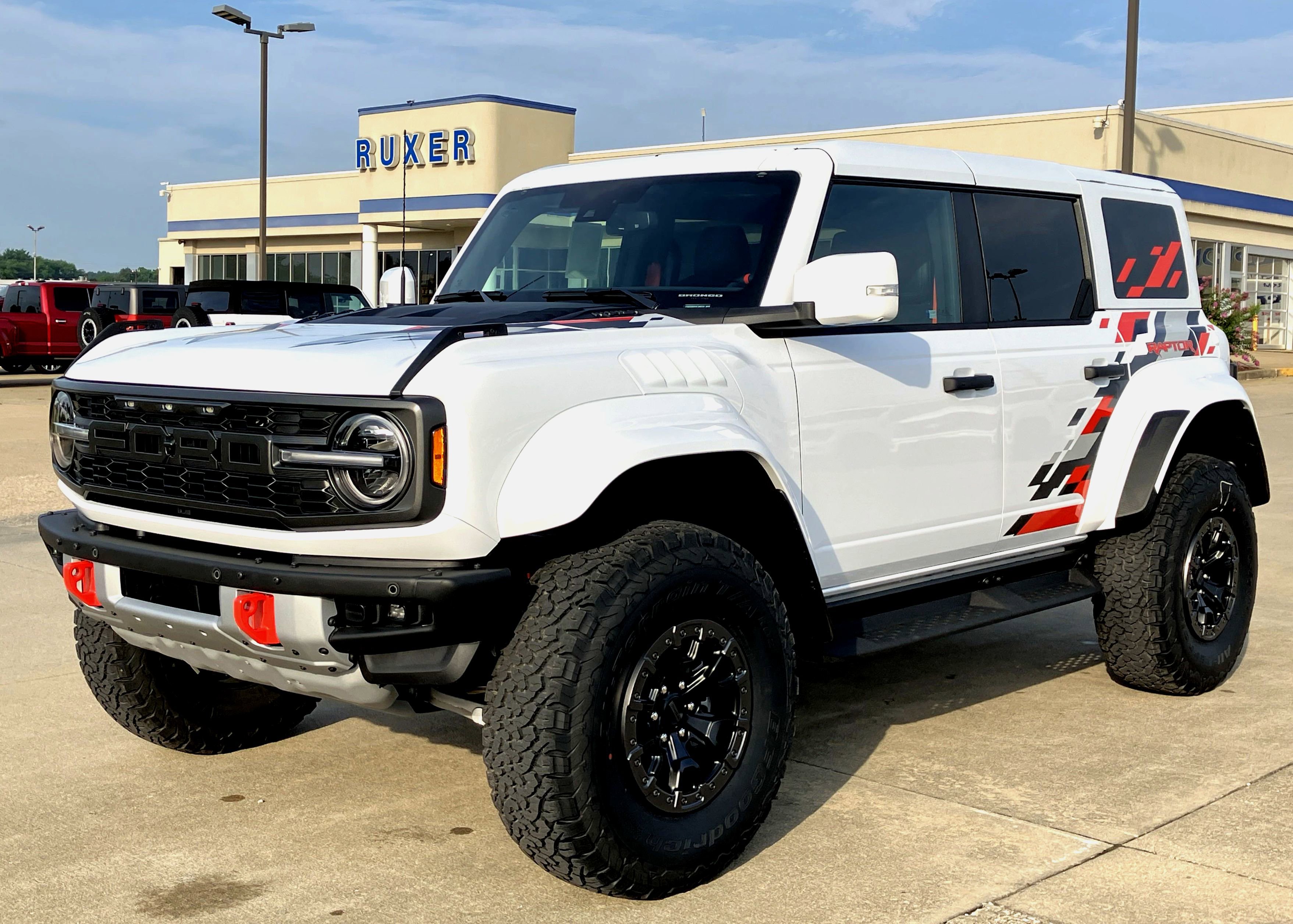New 2025 Ford Bronco Raptor image 3