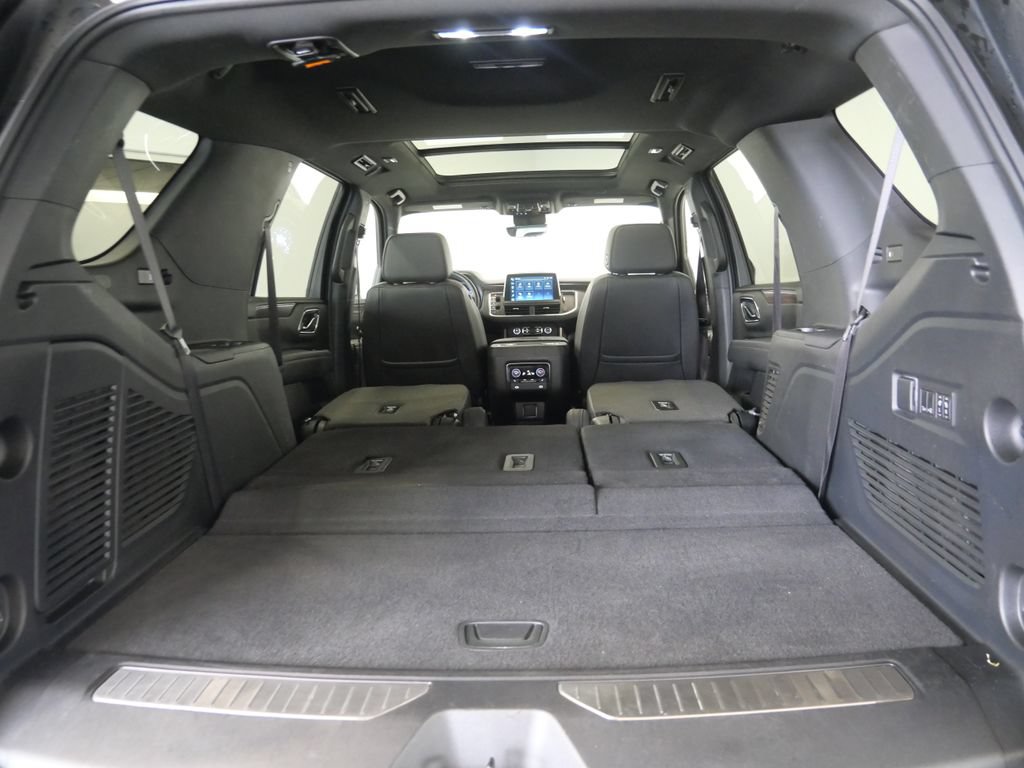 Used 2023 Chevrolet Tahoe High Country AWD/4WD image 30