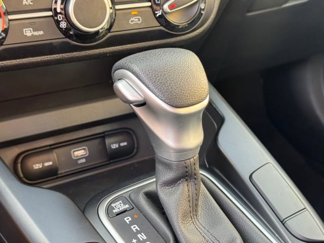 Certified 2025 Kia Soul LX FWD image 19