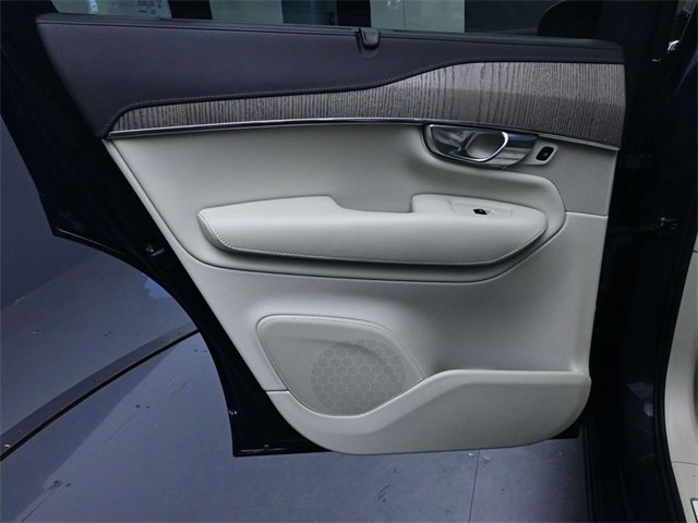 Used 2021 Volvo XC90 T6 Inscription w/ Advanced Package image 23