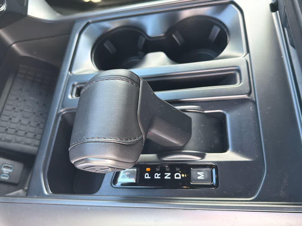 Used 2021 Toyota Corolla SE FWD image 26