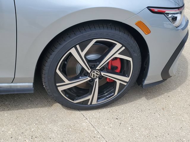 New 2026 Volkswagen GTI SE FWD image 6