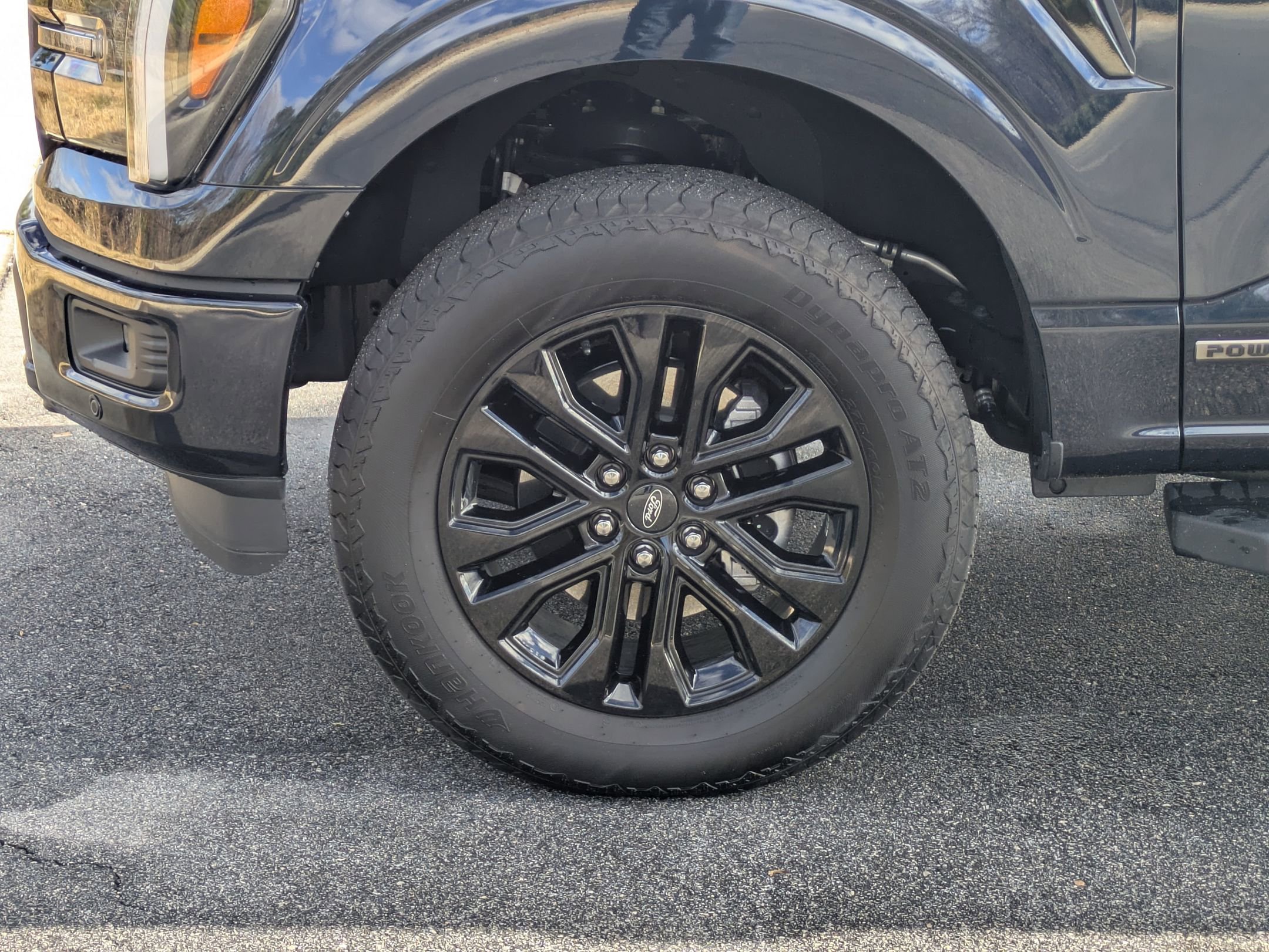 Used 2025 Ford F150 Lariat w/ Equipment Group 501A Mid image 33