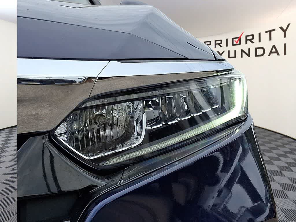 Used 2018 Honda Accord EX image 8