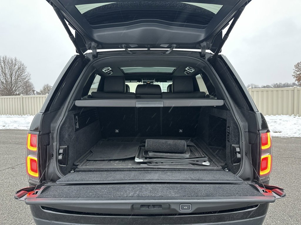 Used 2019 Land Rover Range Rover HSE image 24
