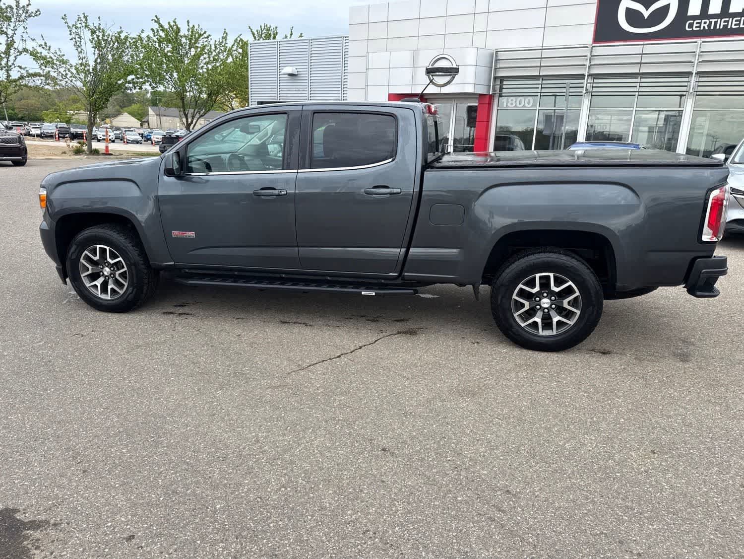 Used 2016 GMC Canyon SLE w/ All Terrain Package AWD/4WD image 8