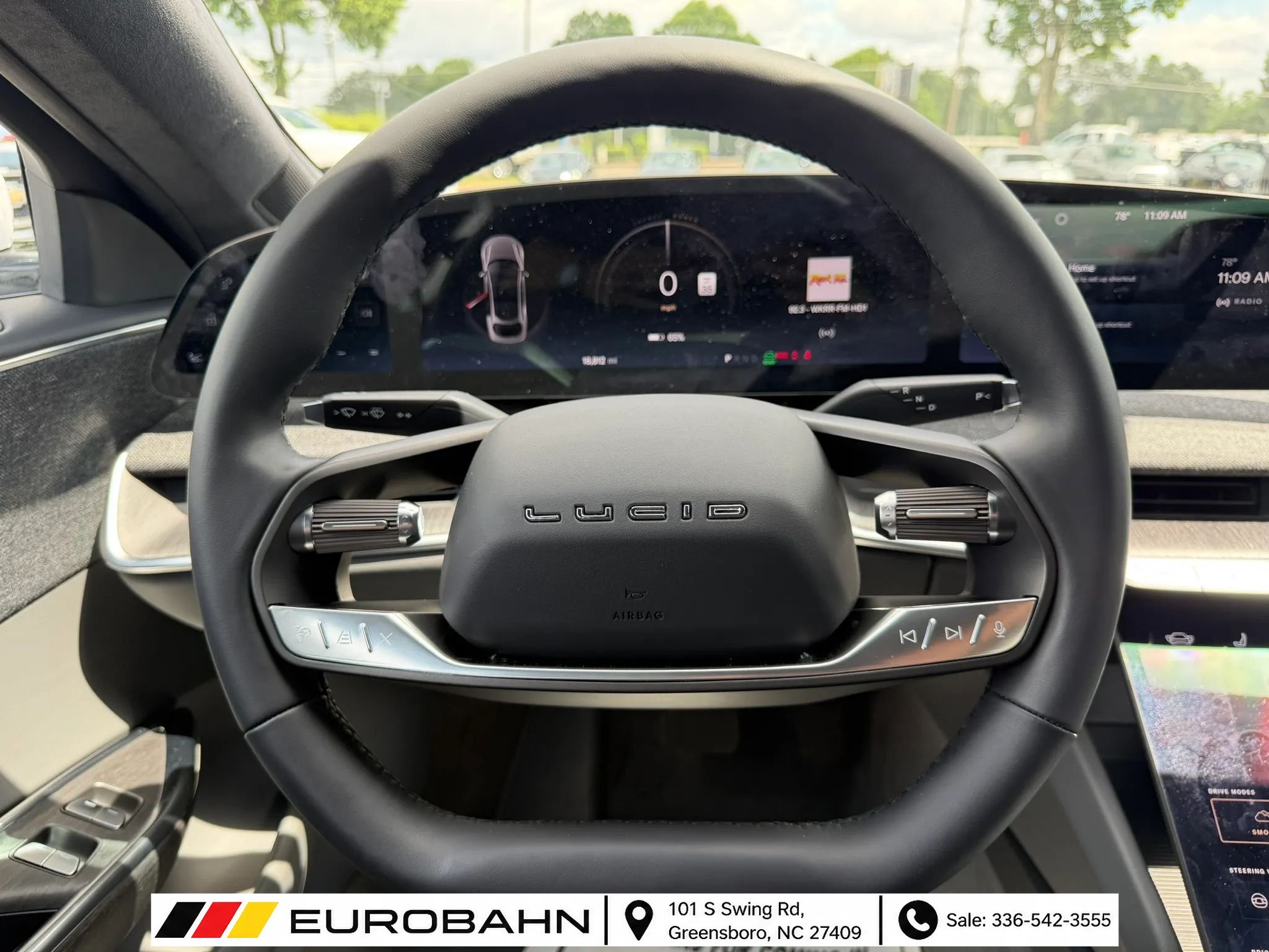 Used 2024 Lucid Air Touring AWD/4WD image 13