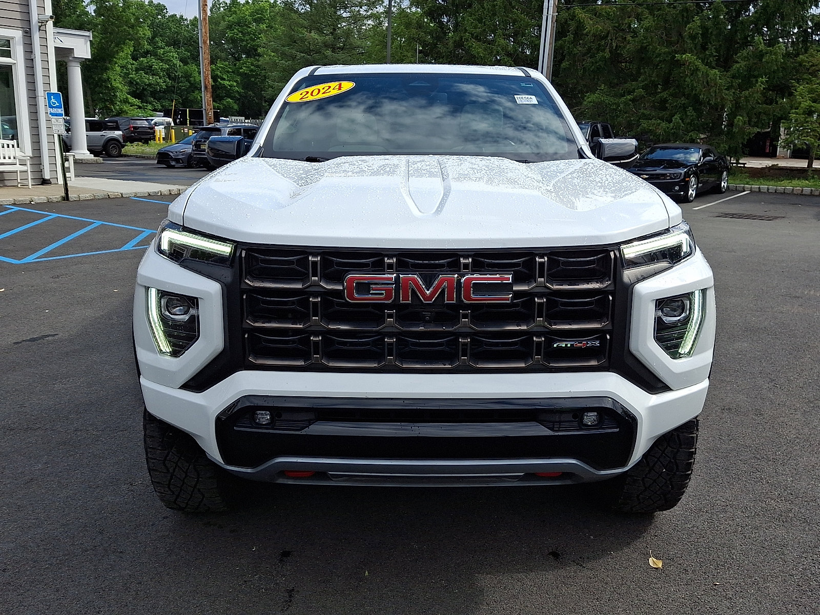 Used 2024 GMC Canyon AT4X AWD/4WD image 2