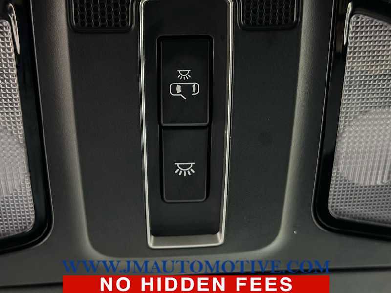 Used 2020 Kia Sorento S image 35