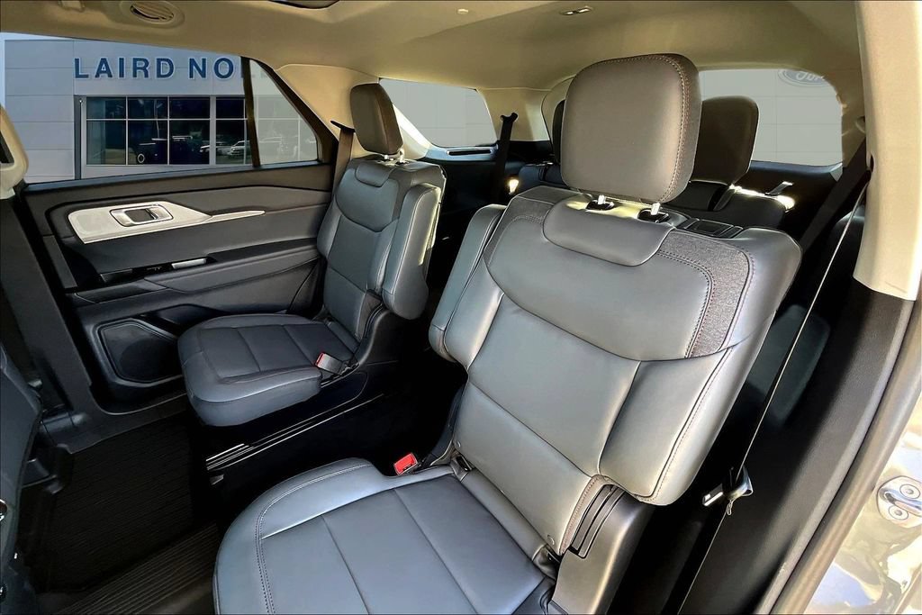 New 2026 Ford Explorer Active w/ Active Comfort Package AWD/4WD image 27