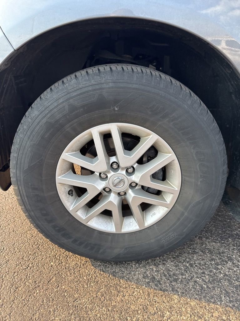 Used 2020 Nissan Frontier SV image 4