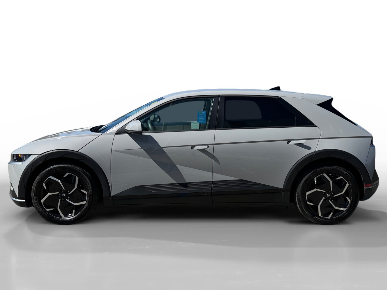 Certified 2024 Hyundai Ioniq 5 SEL RWD image 2