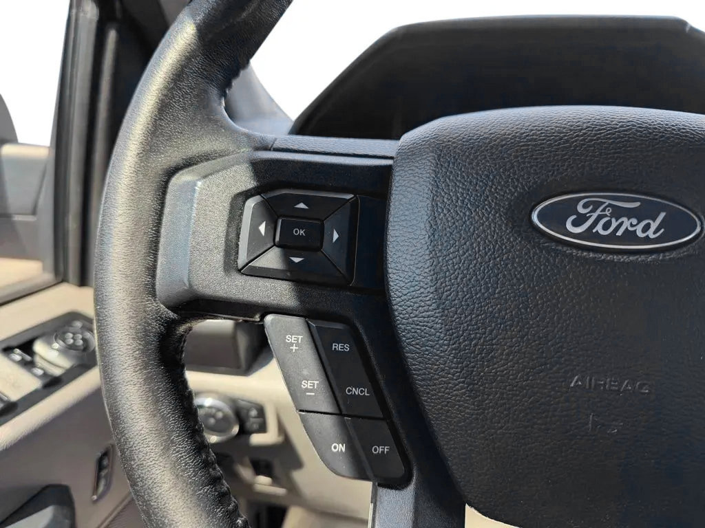 Used 2018 Ford F150 XLT w/ Equipment Group 302A Luxury AWD/4WD image 16