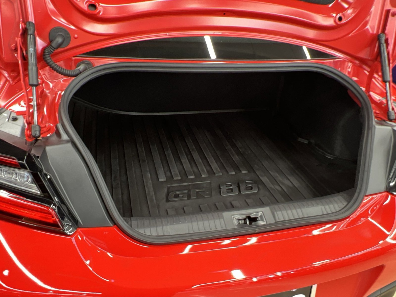 Used 2025 Toyota GR86 w/ ALL Weather Mat Package (TMS) image 22