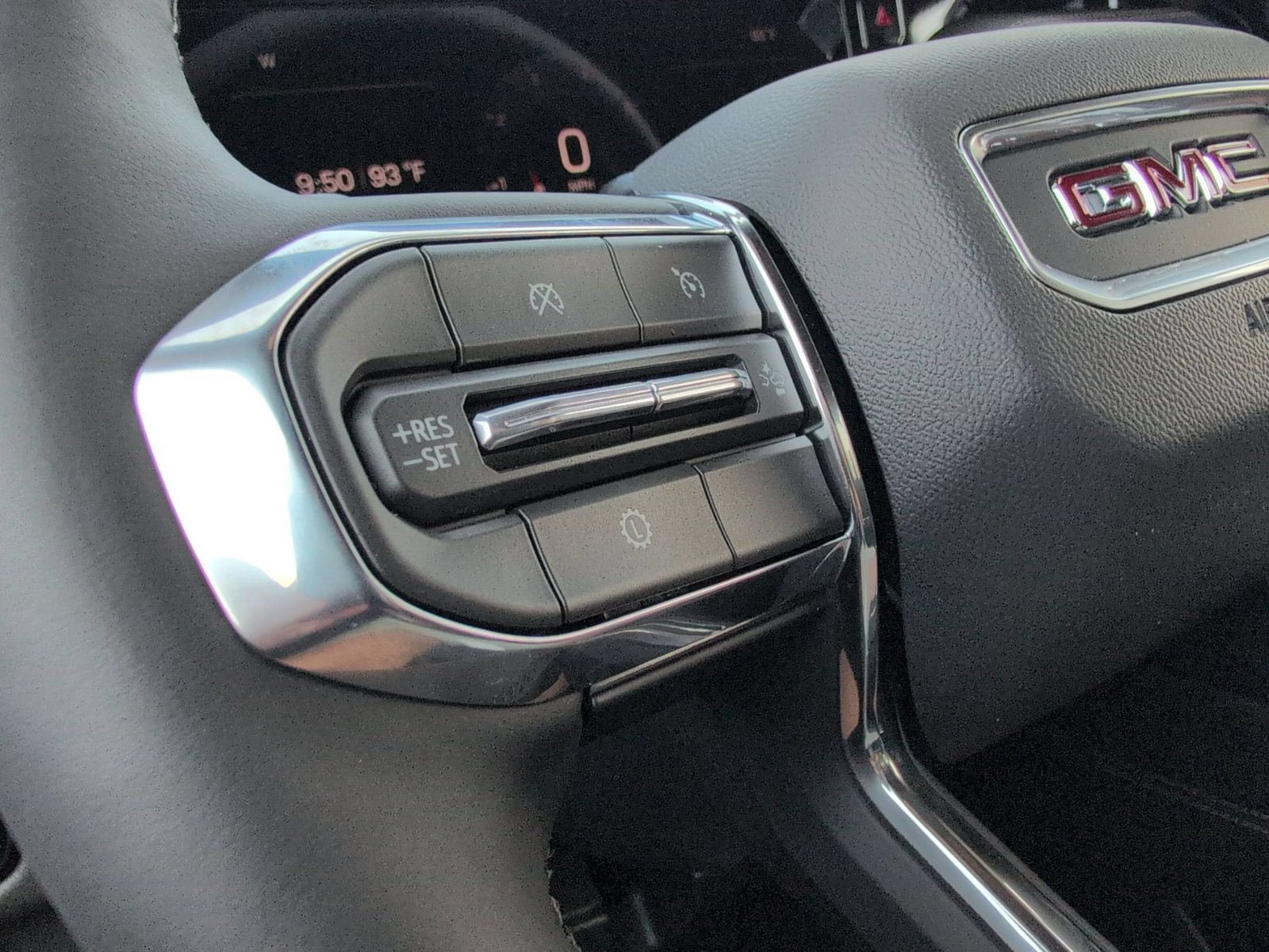 New 2026 GMC Yukon Elevation AWD/4WD image 13