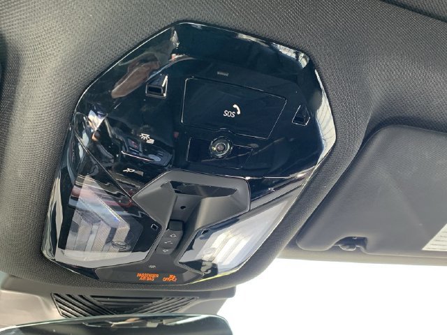 Used 2024 BMW i5 eDrive40i RWD image 31