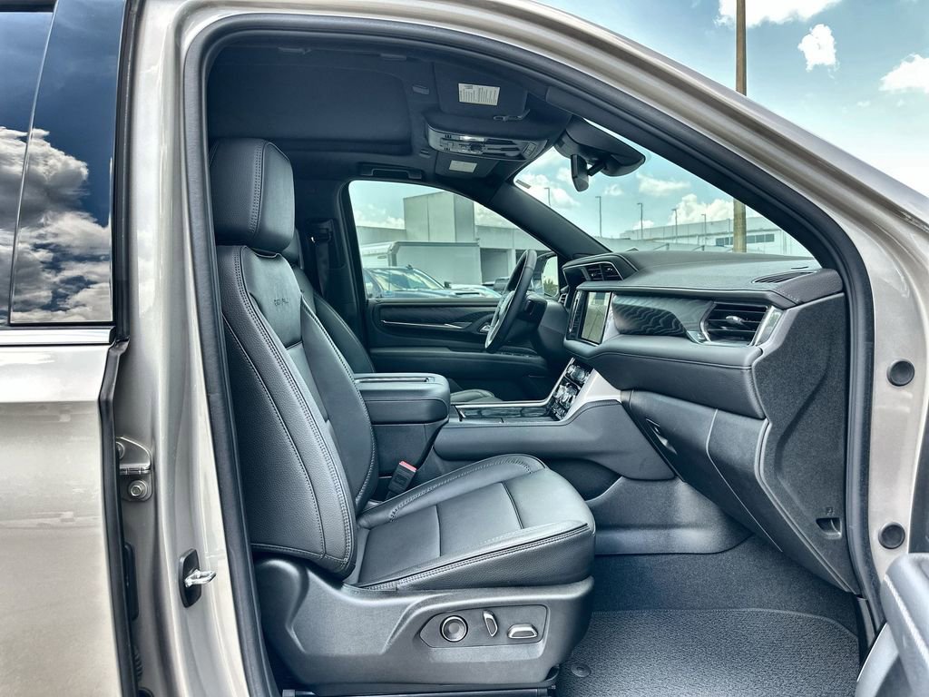 Certified 2024 GMC Yukon Denali AWD/4WD image 28