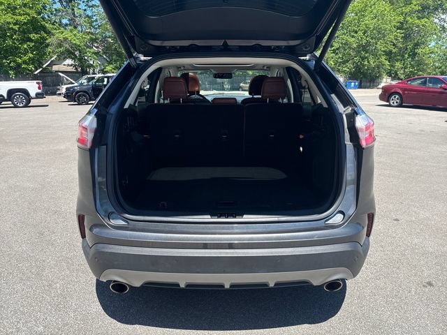 Used 2019 Ford Edge Titanium w/ Equipment Group 301A AWD/4WD image 10