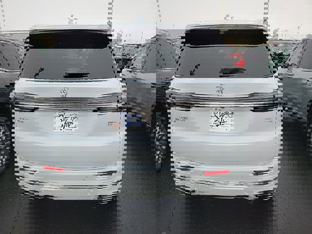 New 2026 Buick Enclave Avenir w/ Super Cruise Package image 8