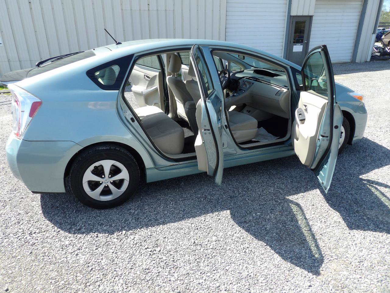 Used 2015 Toyota Prius Two FWD image 7
