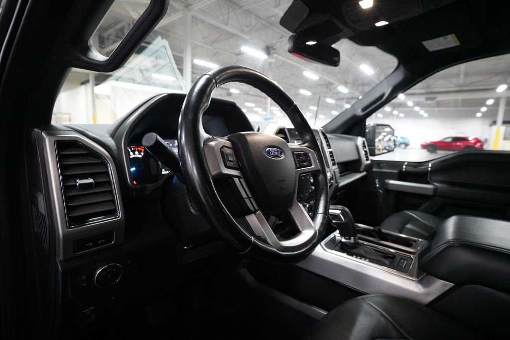 Used 2019 Ford F150 Platinum w/ Equipment Group 701A Luxury AWD/4WD image 8