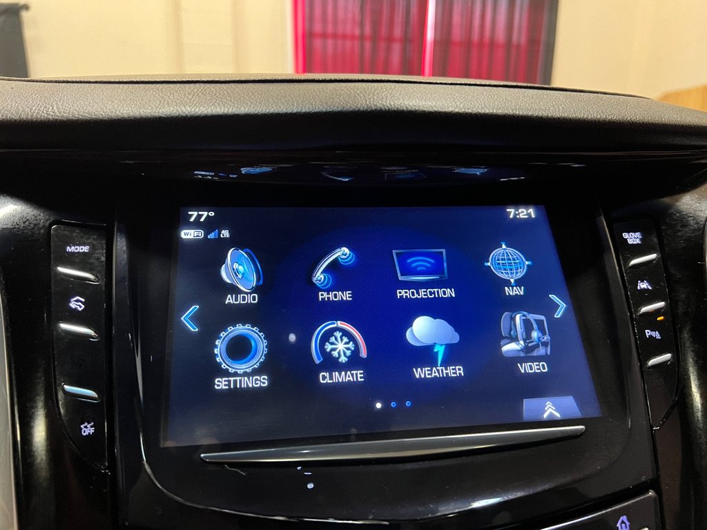 Used 2018 Cadillac Escalade Luxury RWD image 42