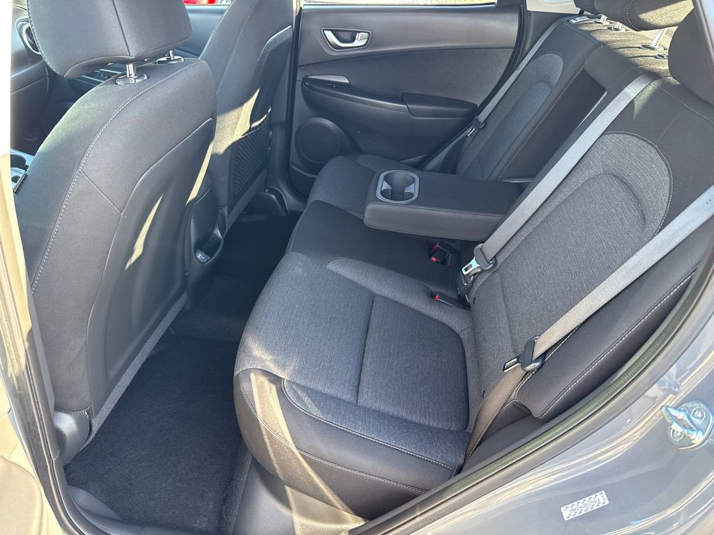 Used 2023 Hyundai Kona SE FWD image 17