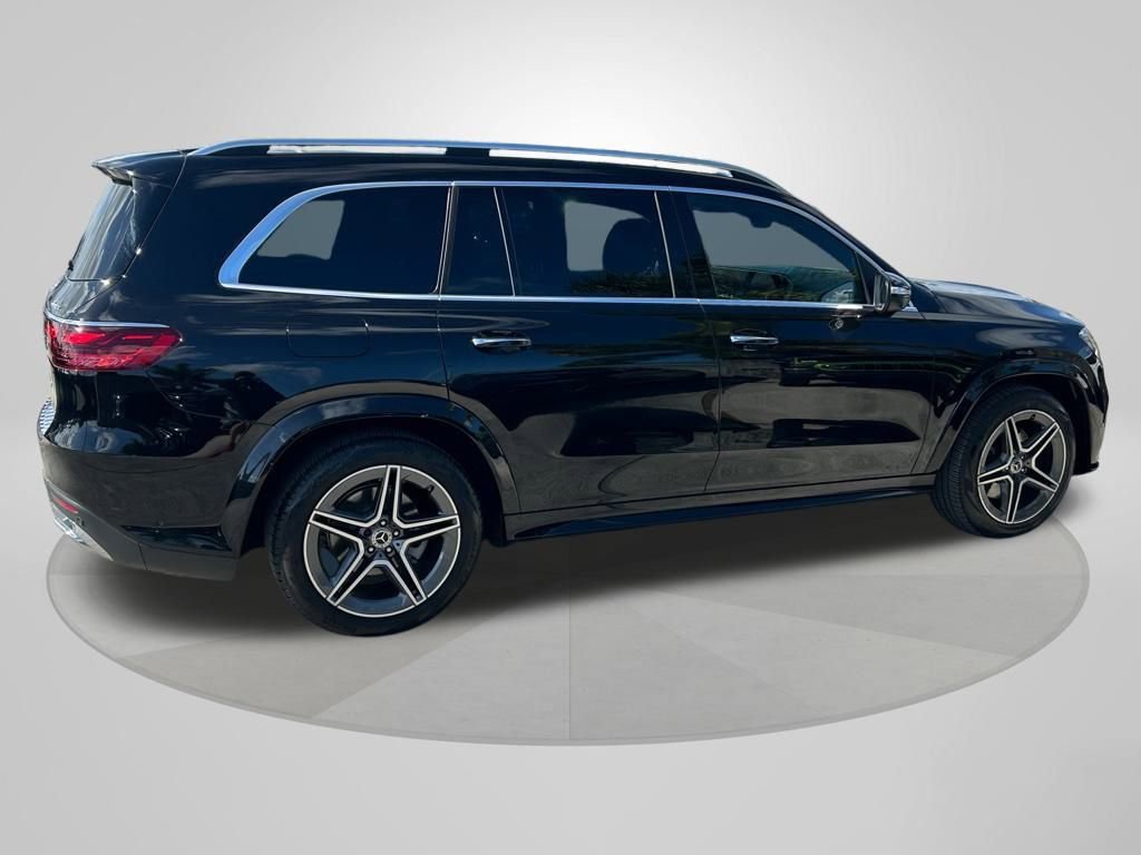 Used 2024 Mercedes-Benz GLS 450 4MATIC w/ AMG Line Exterior image 7