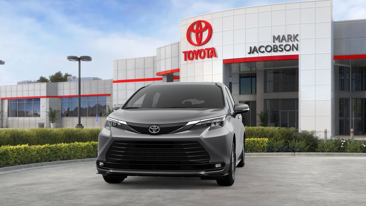 New 2026 Toyota Sienna XLE image 40