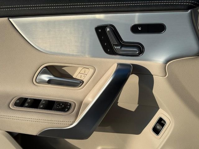 Used 2023 Mercedes-Benz CLA 250 4MATIC w/ Premium Package image 23