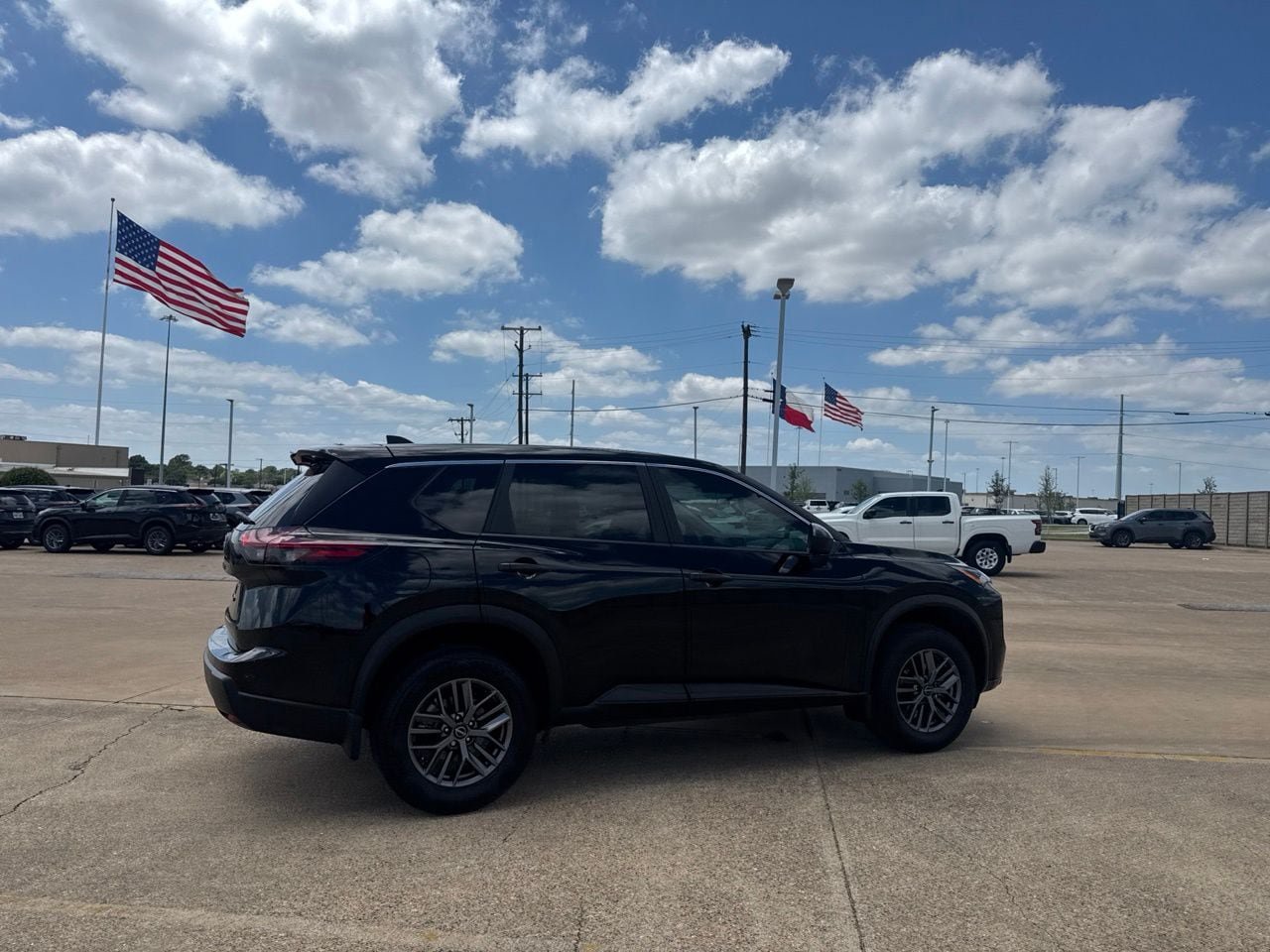 Certified 2026 Nissan Rogue S FWD image 24