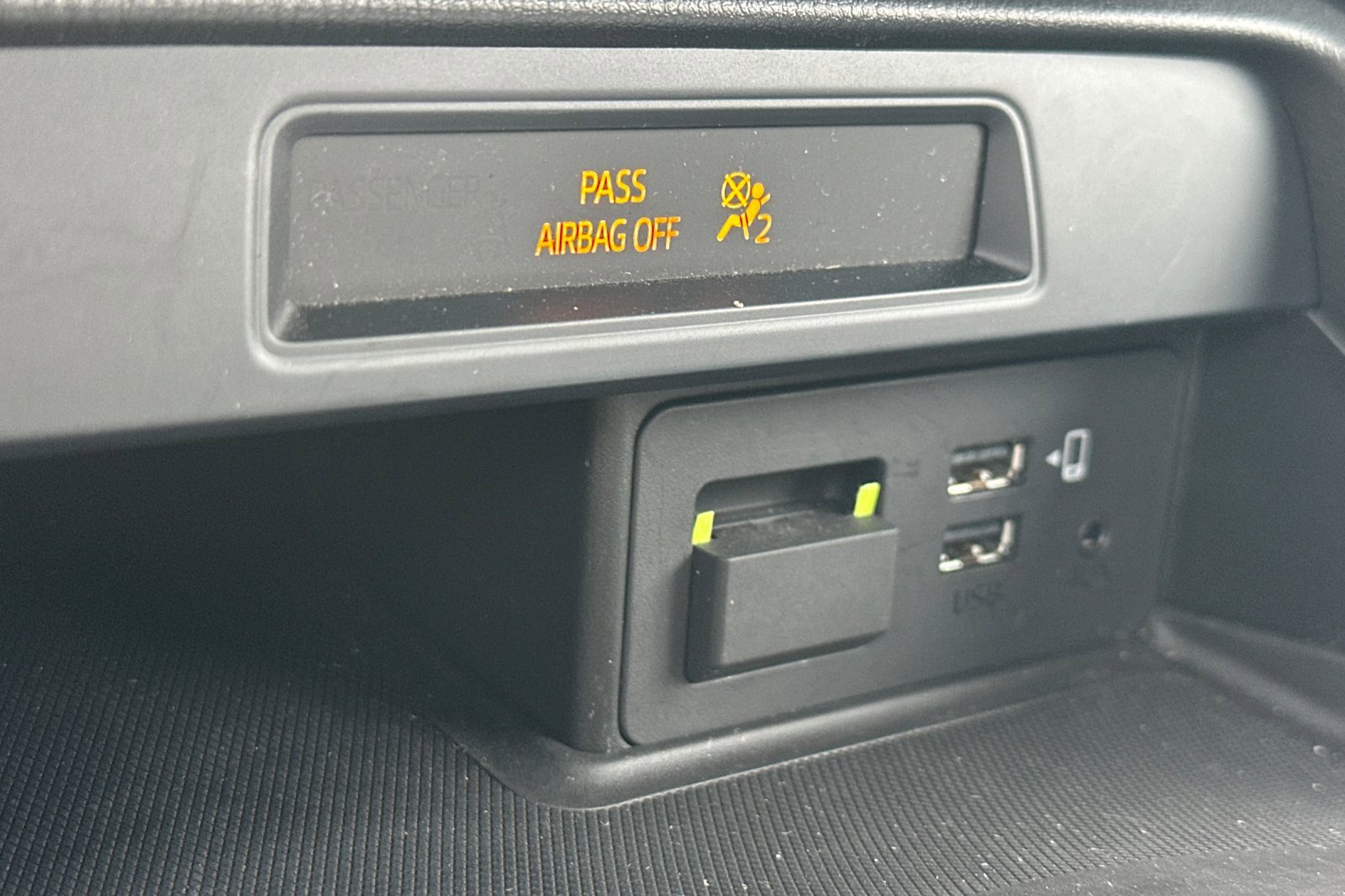 Used 2023 MAZDA MX-5 Miata Sport image 28