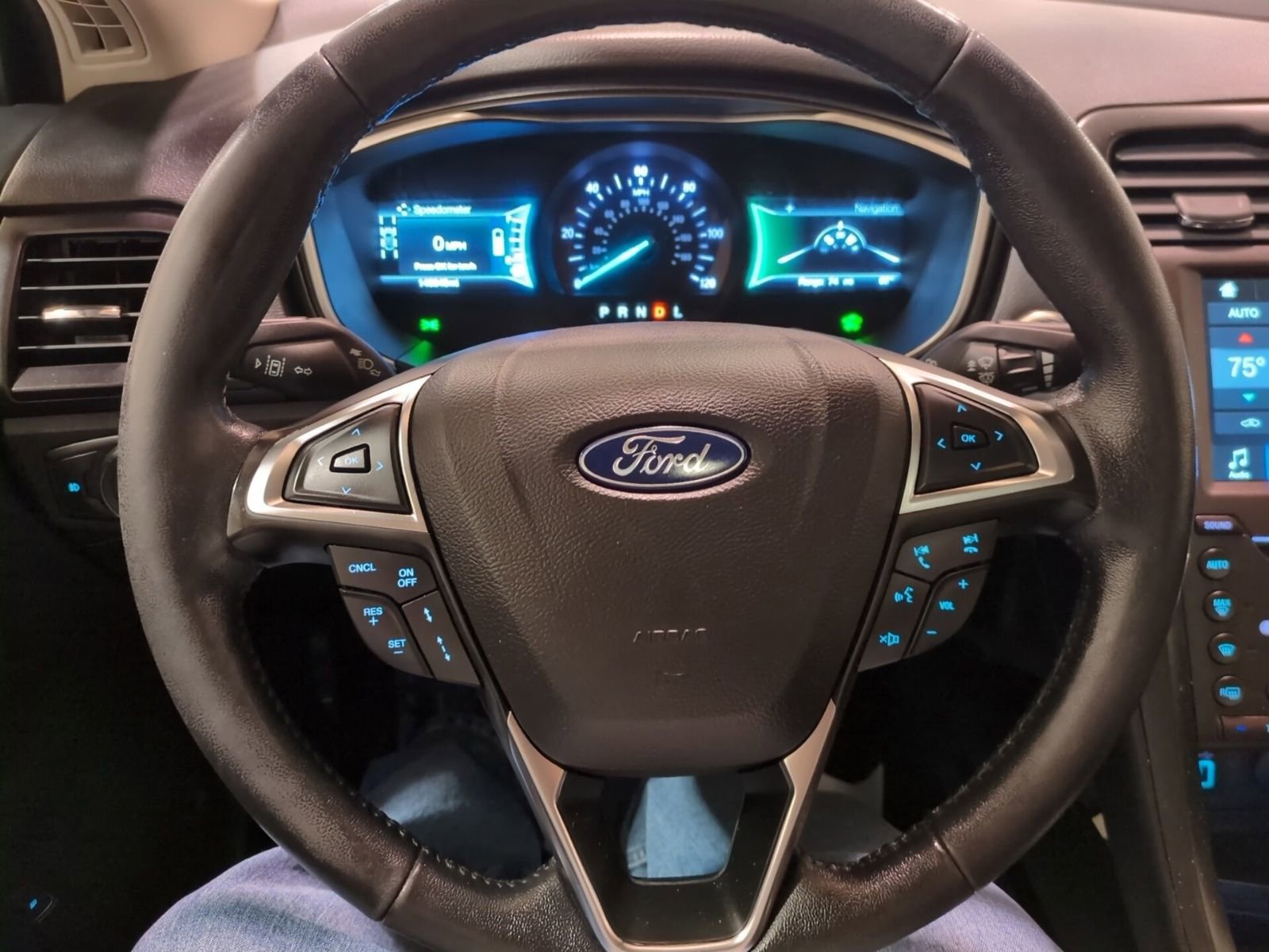 Used 2019 Ford Fusion Titanium image 18