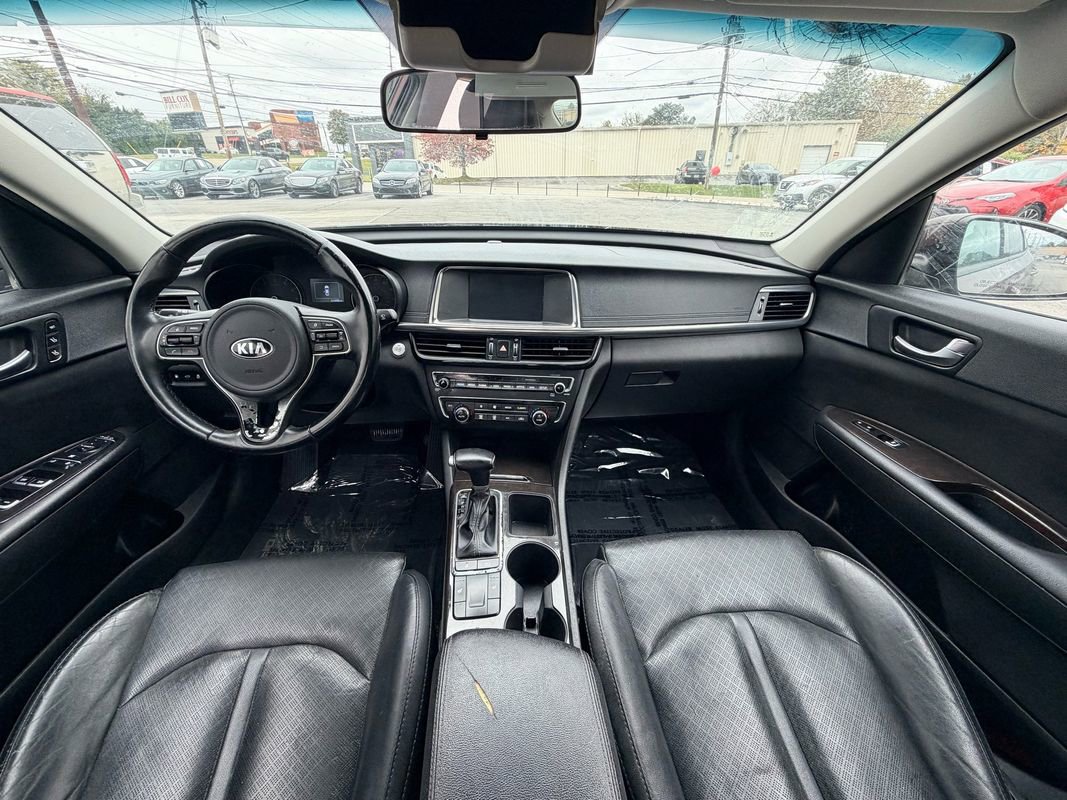 Used 2017 Kia Optima EX FWD image 24