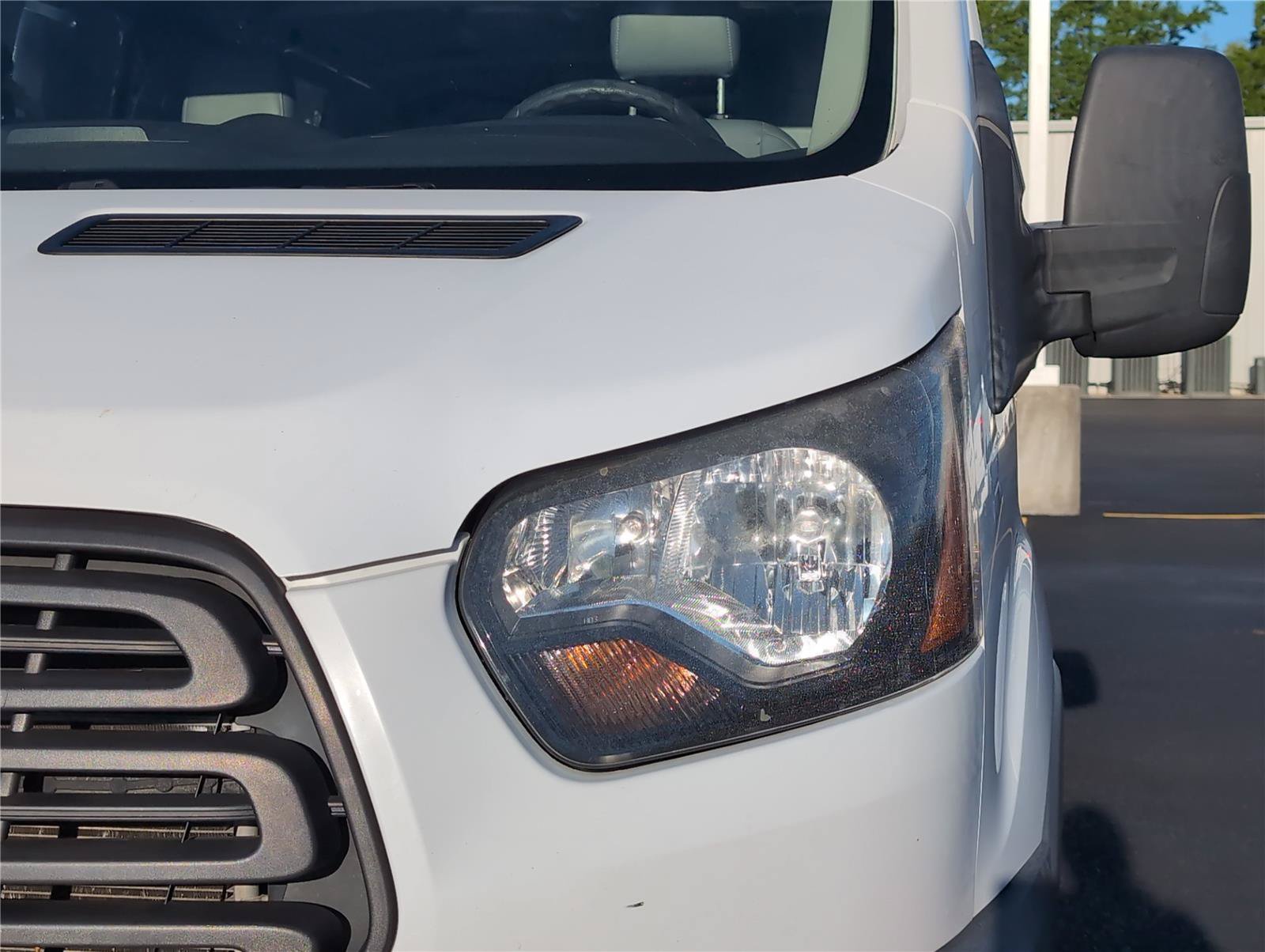 Used 2017 Ford Transit 250 130 Low Roof RWD image 13