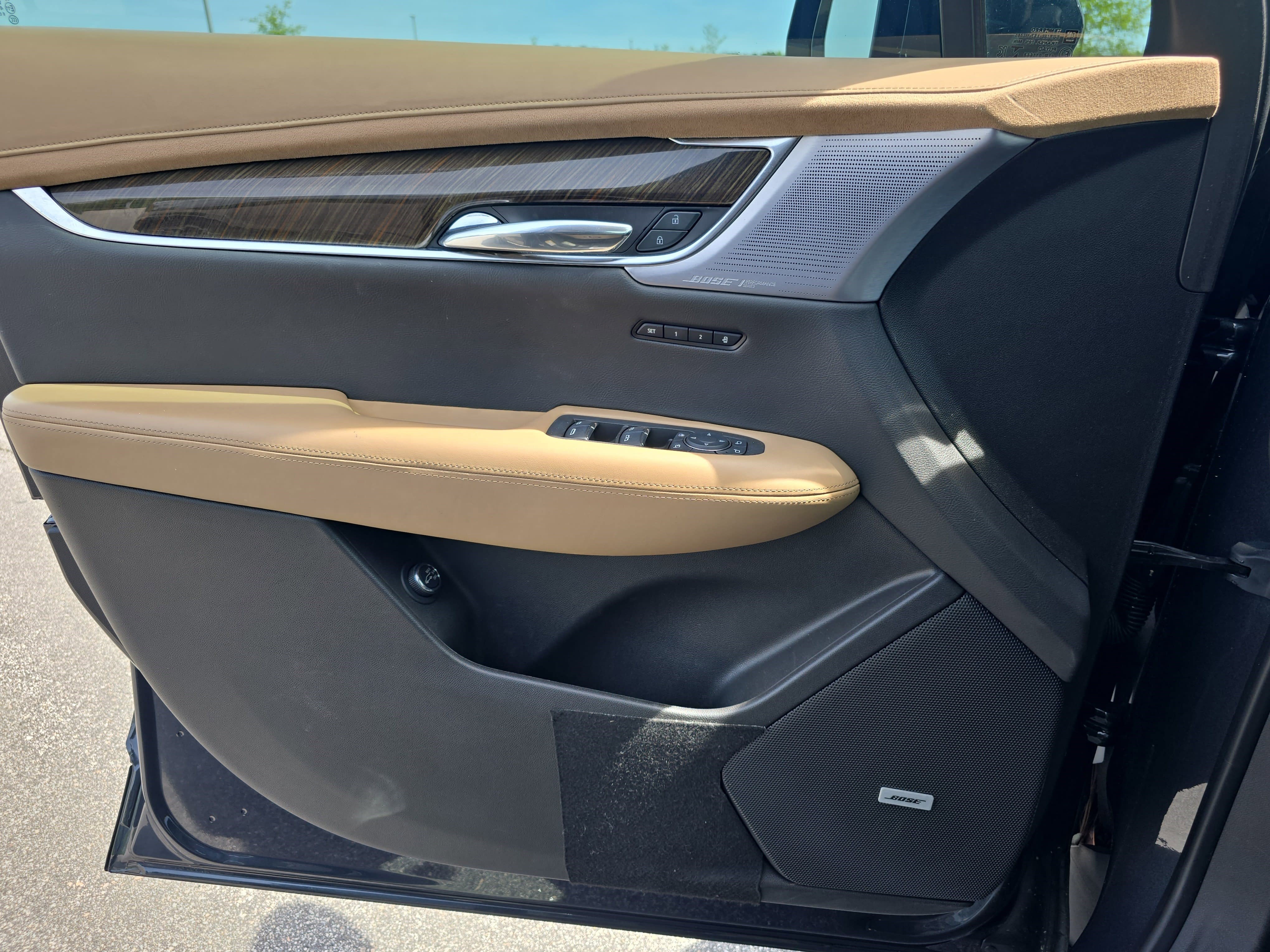 Used 2023 Cadillac XT6 Sport w/ Platinum Package image 26