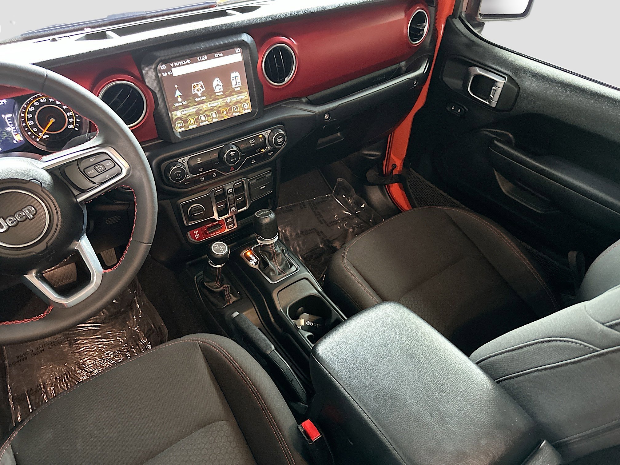 Used 2023 Jeep Gladiator Rubicon AWD/4WD image 22