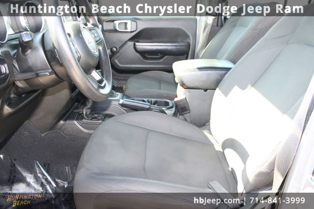 Used 2023 Jeep Wrangler Sport image 31