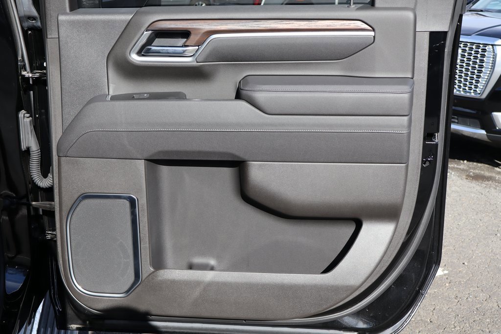 New 2025 GMC Sierra 2500 SLT w/ SLT Convenience Package image 22