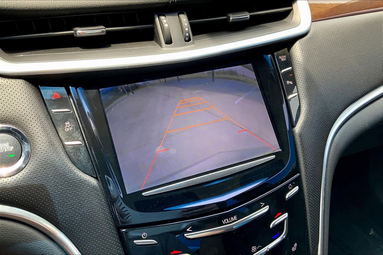 Used 2013 Cadillac XTS Luxury FWD image 29