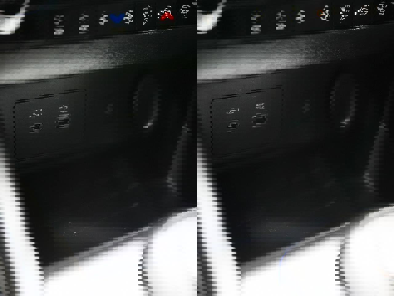 Used 2024 Mitsubishi Outlander SEL image 18